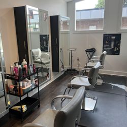 Body Health And Mind Center - Salon