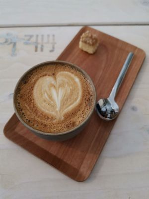 Bohnenkartell Café by null