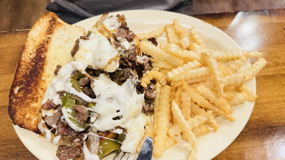 Richards Restaurant Image