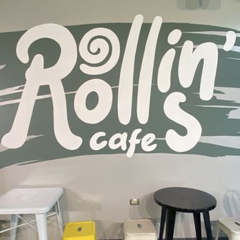 Rollin’ Rolls Cafe - Inside - Vietnamese Near Me - Urban Honolulu, Hawaii