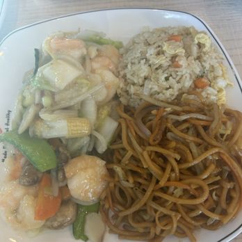 China Bros - L20. Shrimp Chop Suey Lunch Special - Chinese Near Me - Eastvale, California China Bros - L20. Shrimp Chop Suey Lunch Special - Chinese Near Me - Eastvale, California