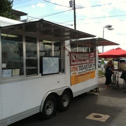 DD Barbeque - So you know what the best damn BBQ truck looks like!!!!