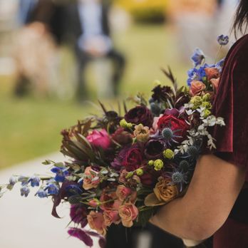Dragonfly Floral - Florists Near Me - Healdsburg, California