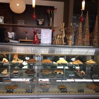Rockaberry - a display case of cakes and pastries - Desserts Near Me - Saint-Leonard, Quebec Rockaberry - a display case of cakes and pastries - Desserts Near Me - Saint-Leonard, Quebec