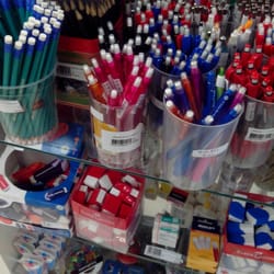 Livraria Acadêmica - material escolar
