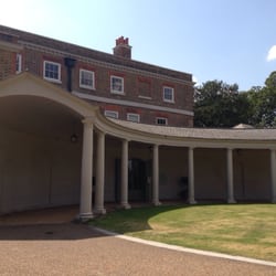 Valentines Mansion & Gardens