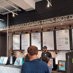 Shake Shack Covent Garden - Counter