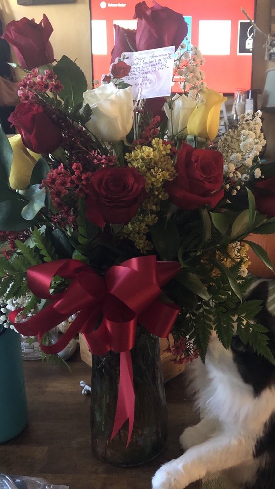 FLOWERS UNLIMITED Updated September 2024 29 Photos & 11 Reviews