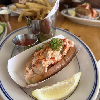 Red Hook Lobster Pound - The Connecticut - Seafood Near Me - Brooklyn, New York