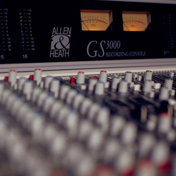 ES Audio Recording Studios - Allen & Heath GS3000 Analog Console - Music Production Services Near Me