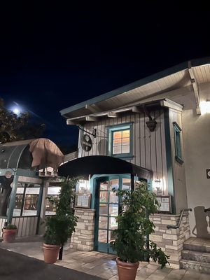 Live Oak Cafe by null