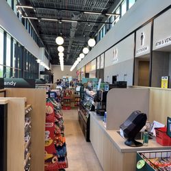 Clara Barton Service Area - Stores and restaurants