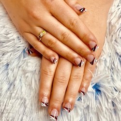 Modern Nails - Ying yang style