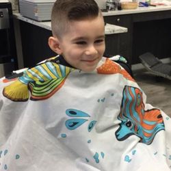 Urban Cuts - Get the latest type of fades for kids 
# comb over hair cut # latest trend# kids# stylish# # low fade# design# Yale town#