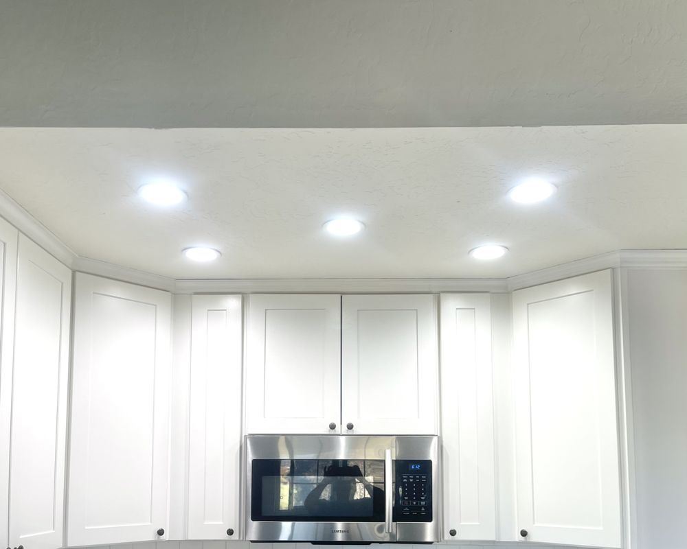 Slide of Luminaire Electric