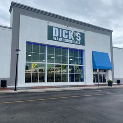 DICK'S Warehouse Sale