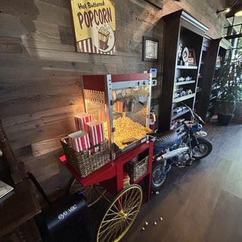 Jack’s Garage - Museums Near Me - Temecula, California