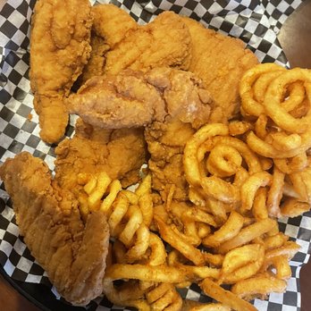 Chelo's - Chicken Finger Basket - American Near Me - Greenville, Rhode Island