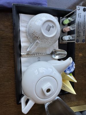 Cedar + Stone, Urban Table by null