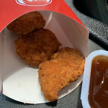 Wendy's - Spicy nuggets & bbq sauce - Fast Food Near Me - Pinole, California Wendy's - Spicy nuggets & bbq sauce - Fast Food Near Me - Pinole, California