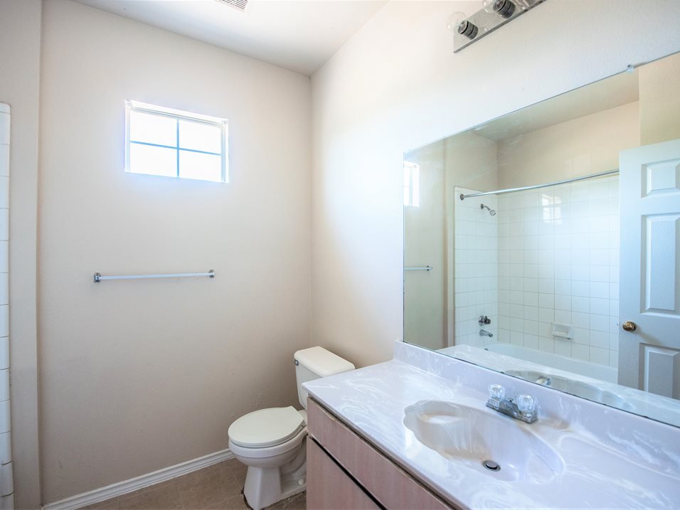 PRAIRIE ESTATES LUXURY TOWNHOMES Updated August 2024 21 Photos