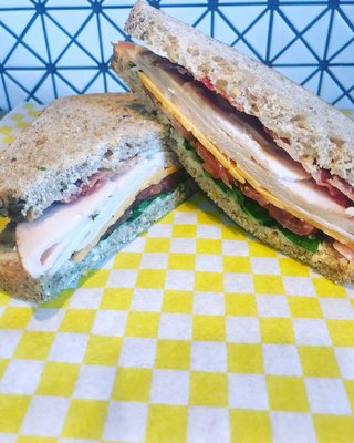 Aurora Market by null