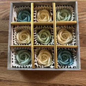 Chocolate Lover - Chocolate Roses were delicious! - Chocolatiers & Shops Near Me - Van Nuys, California