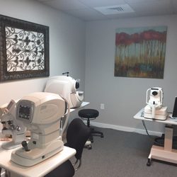 Arkansas Eye Site - Testing room. We offer all our patients the latest and best testing!