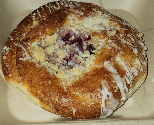 Quack's 43rd Street Bakery by null