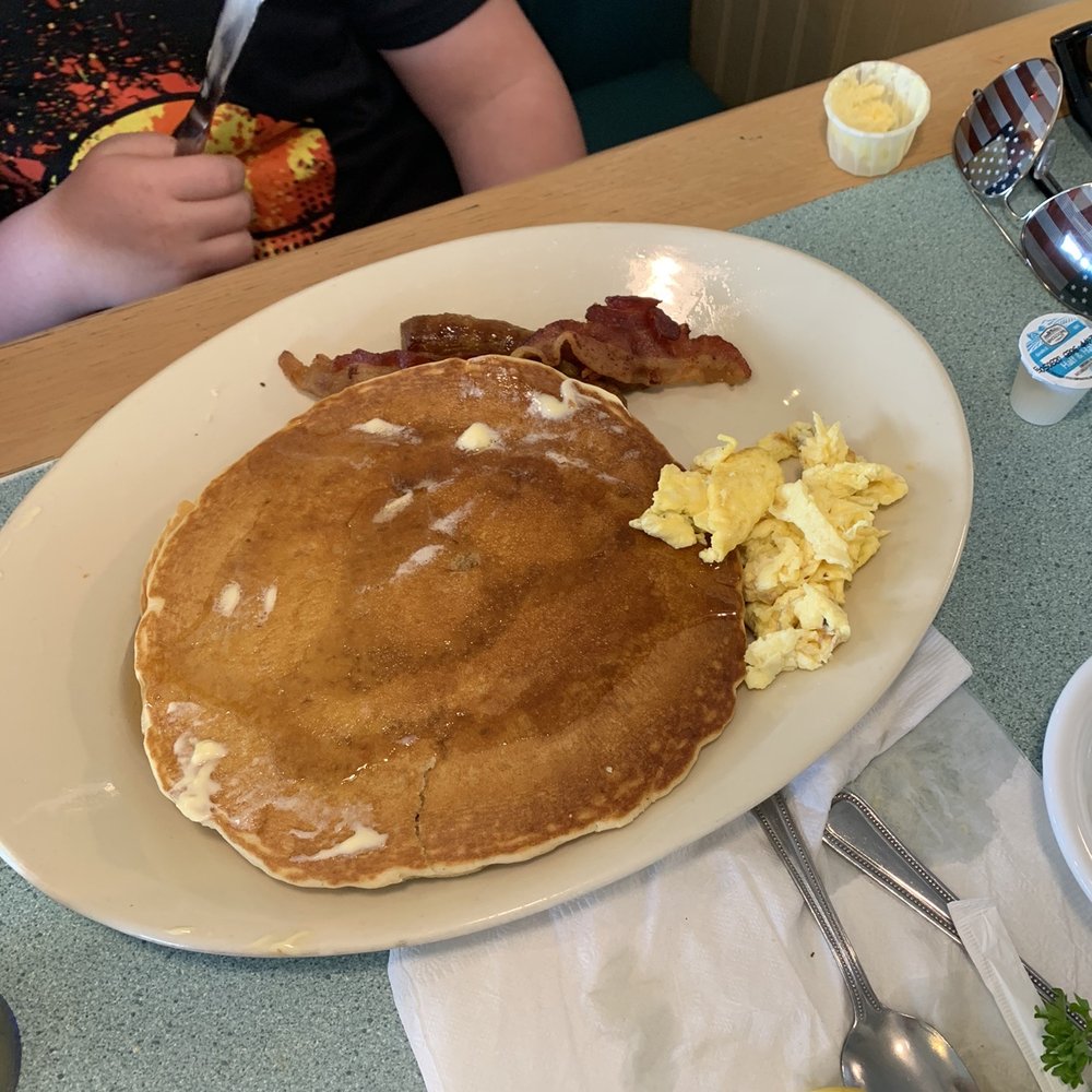 Pegah's Kitchen - Short Stack Buttermilk Pancake - American Near Me - Escondido, California Pegah's Kitchen - Short Stack Buttermilk Pancake - American Near Me - Escondido, California