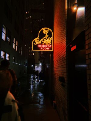 Sid Gold’s Request Room by null