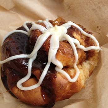 Island Lava Java - Pull-apart cinnamon roll to-go - American Near Me - Kailua Kona, Hawaii Island Lava Java - Pull-apart cinnamon roll to-go - American Near Me - Kailua Kona, Hawaii