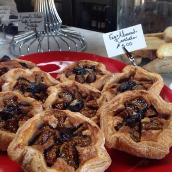 A16 - Fig almond tartlettes - Italian Near Me - Oakland, California A16 - Fig almond tartlettes - Italian Near Me - Oakland, California