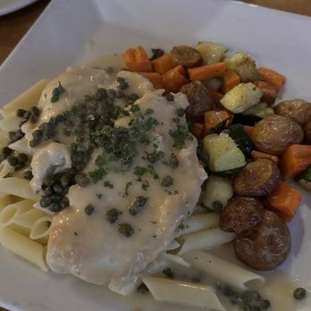 Trupiano's Italian Bistro - Very like chicken piccata with vegetables - Italian Near Me - Fallbrook, California