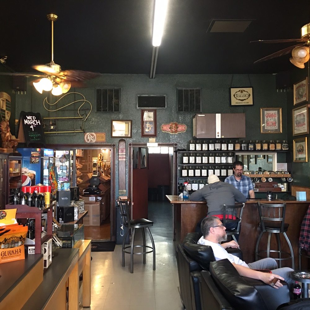 Perfect Blend Fine Cigars - Lounge - Tobacco Shops Near Me - Fresno, California