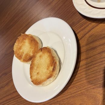 Bell House Restaurant - Homemade English muffins! - American Near Me - Shelbyville, Kentucky