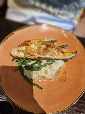 B2 Bistro + Bar by null