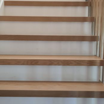 mj flooring - a close up of a staircase - Flooring Near Me mj flooring - a close up of a staircase - Flooring Near Me