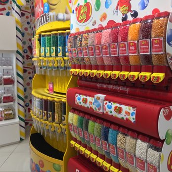 Dylan's Candy Bar - Jelly beans and M&M's by the flavor - Chocolatiers & Shops Near Me - Mississauga, Ontario Dylan's Candy Bar - Jelly beans and M&M's by the flavor - Chocolatiers & Shops Near Me - Mississauga, Ontario