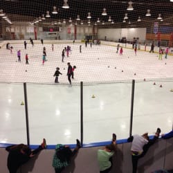 The Greensboro Ice House - The Ice House in a full evening session!