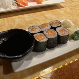 Spicy Salmon Roll