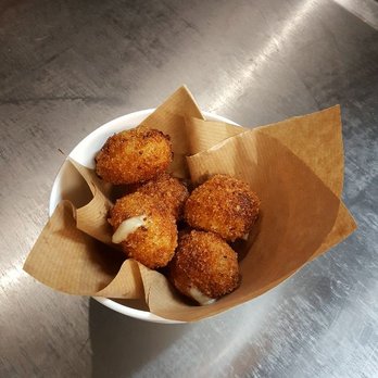 Boca Dos - Croquetas de jamón - Cocktail Bars Near Me - Paris, 75 Boca Dos - Croquetas de jamón - Cocktail Bars Near Me - Paris, 75