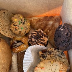 Josie's Bakery - MONSTER COOKIES, cupcakes