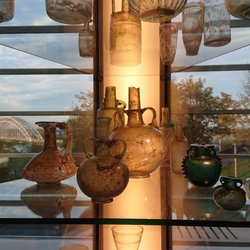Museum Het Valkhof - Roman glass ware