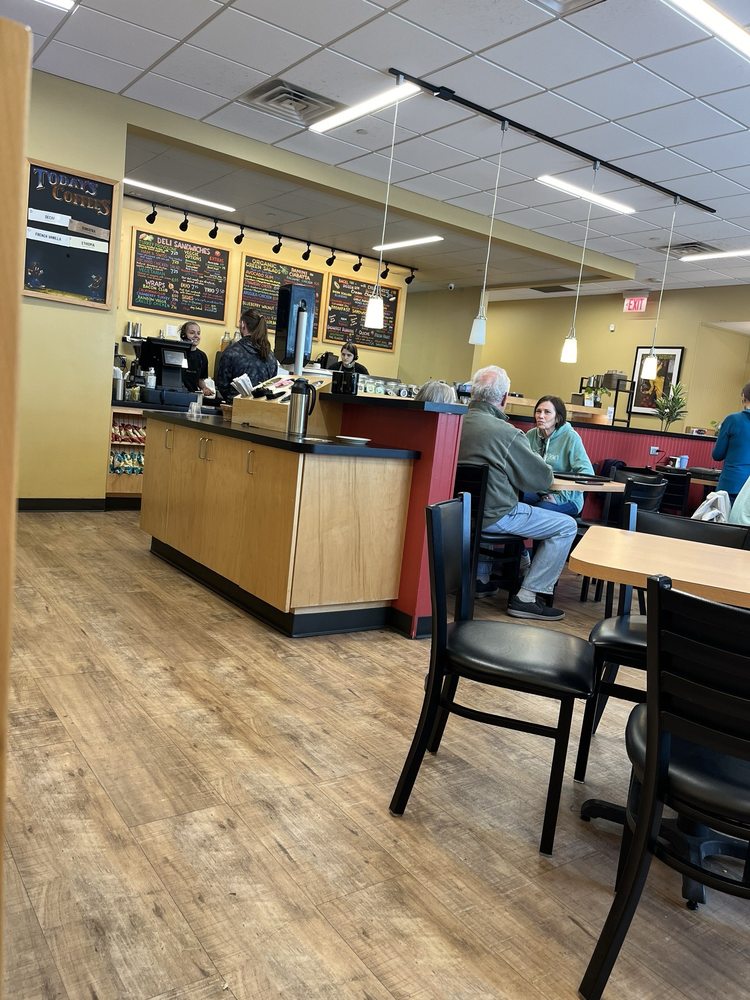 BAGELS & JOE Updated August 2024 14 Reviews 7811 Pioneers Blvd, Lincoln, Nebraska Coffee