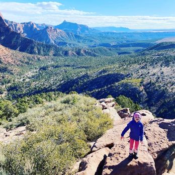 Kolob Canyons - End of the trail - nice short hike for kids - Hiking Near Me - New Harmony, Utah Kolob Canyons - End of the trail - nice short hike for kids - Hiking Near Me - New Harmony, Utah