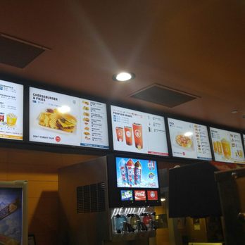 Regal Sunset Station - Other food options like burgers and chicken sandwiches. - Cinema Near Me - Henderson, Nevada Regal Sunset Station - Other food options like burgers and chicken sandwiches. - Cinema Near Me - Henderson, Nevada