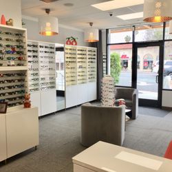 The Unoptical - University Ave. entrance