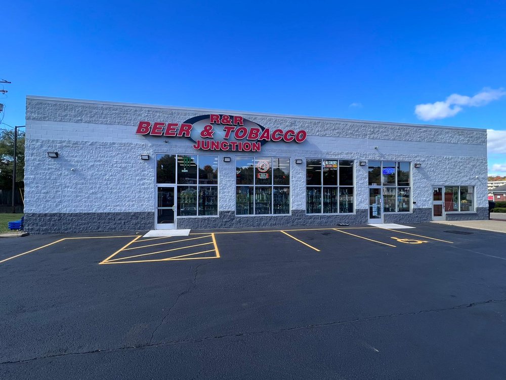 R&R BEER & TOBACCO JUNCTION Updated September 2024 1610 S Water St