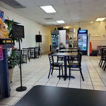 Pho Can Tho By 1 - a restaurant with tables and chairs - Vietnamese Near Me - Tucson, Arizona